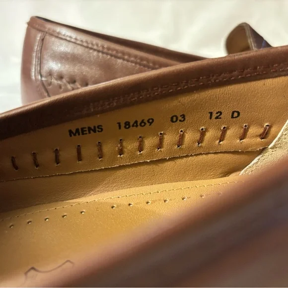 Florsheim Crocodile Pattern Brown Loafers - Picture 8 of 10